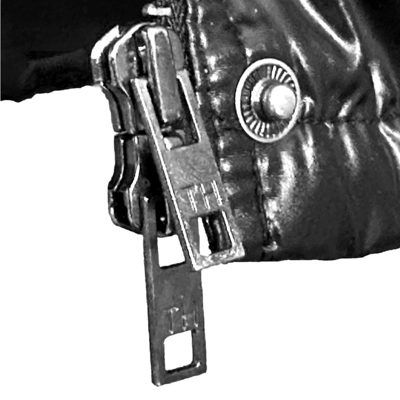 Women’s Tommy Hilfiger High-Shine BLACK Cold Weather Down & Feather Puffer Vest - Picture 7 of 11